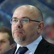 Czech coach collapses